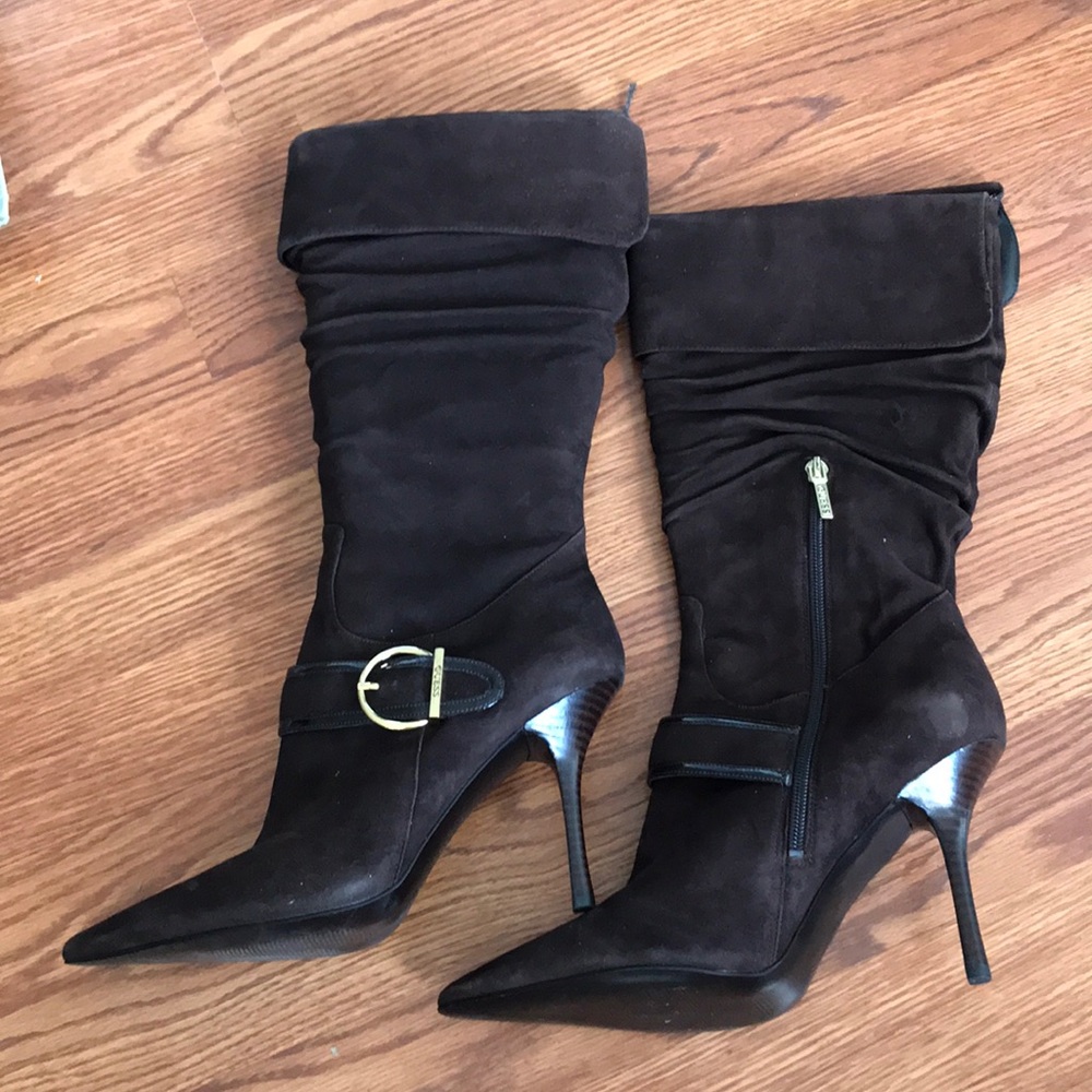New Brown Guess heeled boots